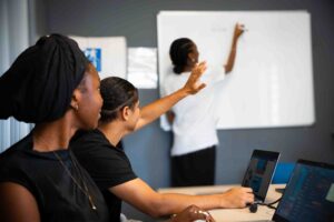 Lutter contre l&rsquo;illettrisme et l&rsquo;illectronisme : des enjeux majeurs pour l’insertion professionnelle à La Réunion